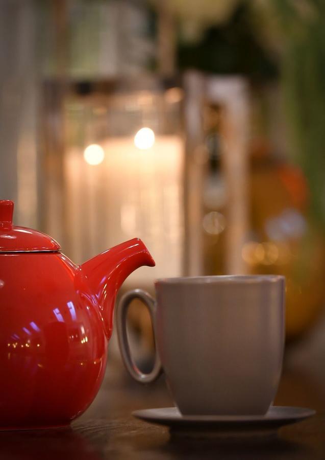 The Clink Boutique Hotel Карлоу Екстериор снимка